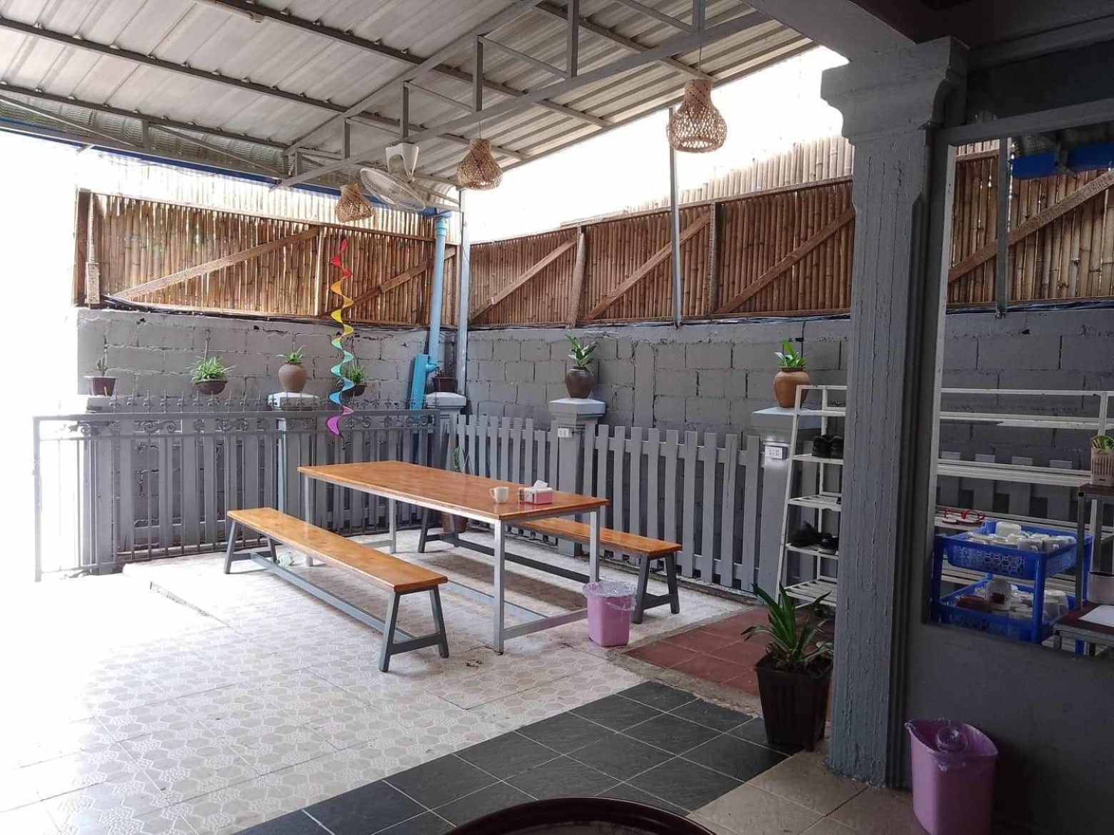 City Backpackers Center หลวงพระบาง ภายนอก รูปภาพ