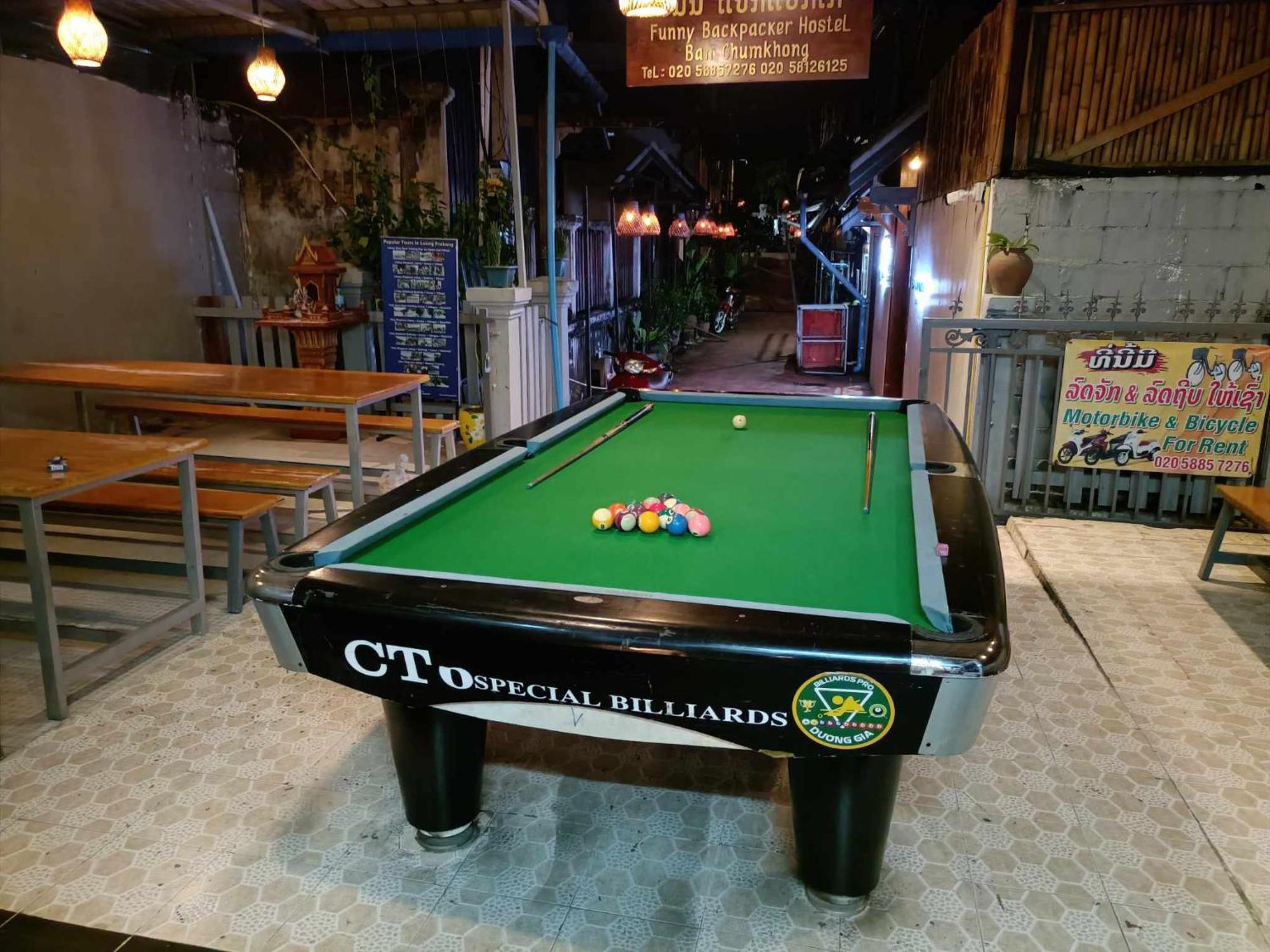 City Backpackers Center หลวงพระบาง ภายนอก รูปภาพ