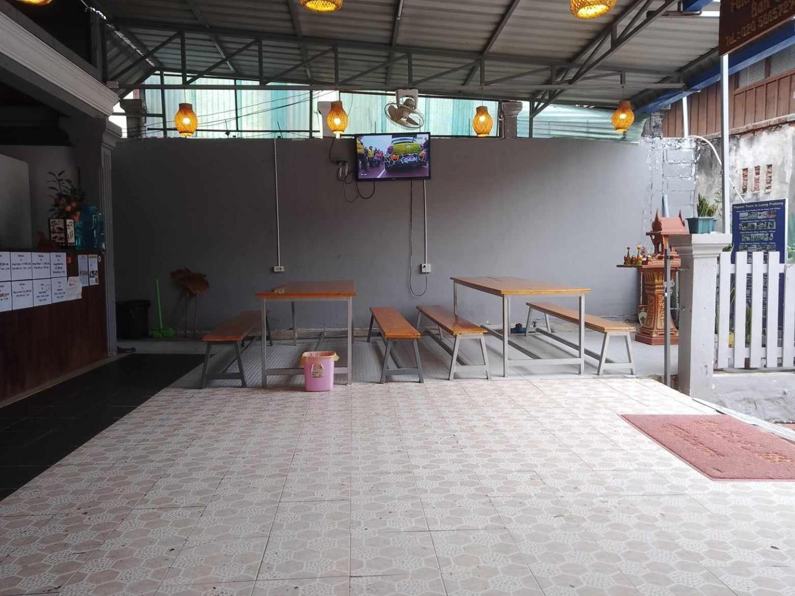 City Backpackers Center หลวงพระบาง ภายนอก รูปภาพ