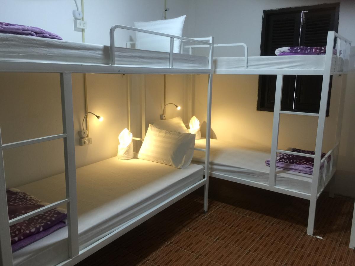 City Backpackers Center หลวงพระบาง ภายนอก รูปภาพ